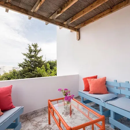 Menta Ii In With Free Parking Paros 펜션 나오우사