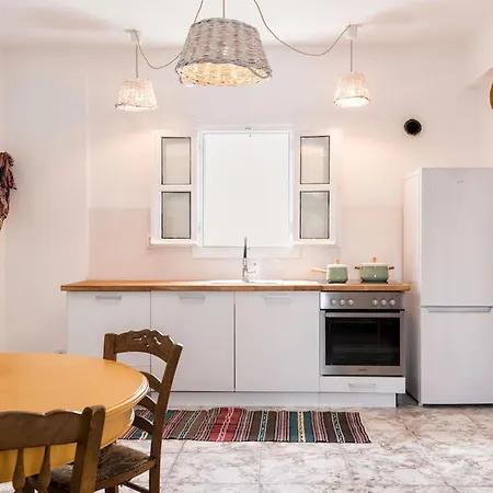 Menta Ii In Naousa With Free Parking Paros *