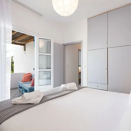 Menta Ii In Naousa With Free Parking Paros Casa vacanze Naoussa