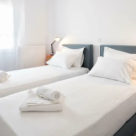 Menta Ii In Naousa With Free Parking Paros