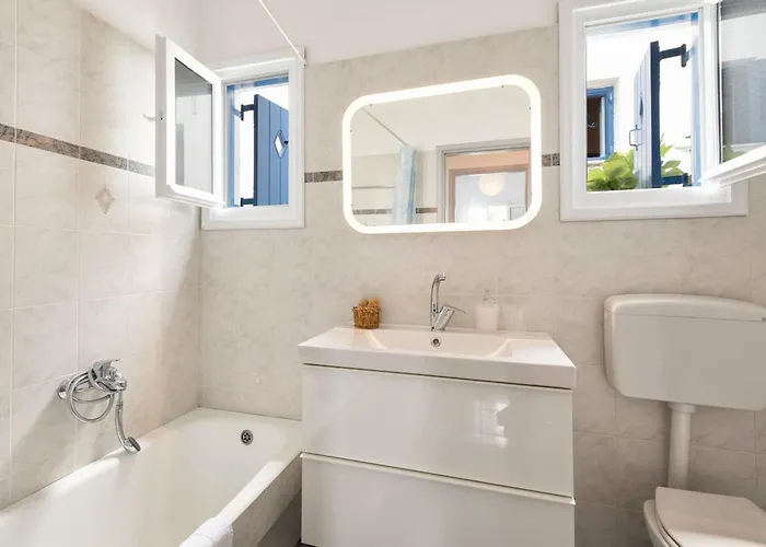 Menta Ii In With Free Parking Paros Holiday home