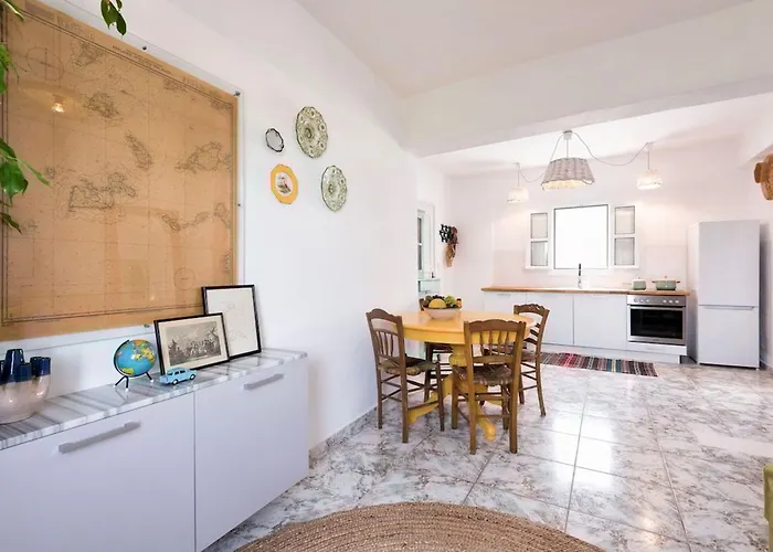 Menta Ii In With Free Parking Paros 纳乌萨